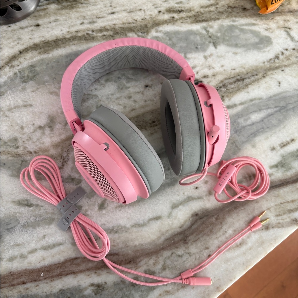 Razer Kraken Pink Gaming Headset Wired